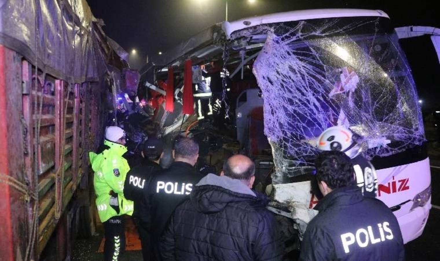 Denizli’de feci kaza: Ölü ve yaralılar var!