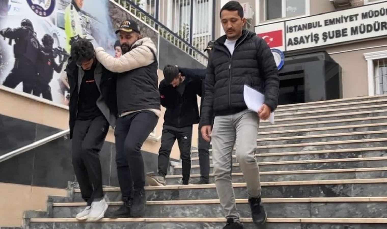 İstanbul’da ‘telefon dolandırıcılarına’ operasyon: 2 şüpheli yakalandı