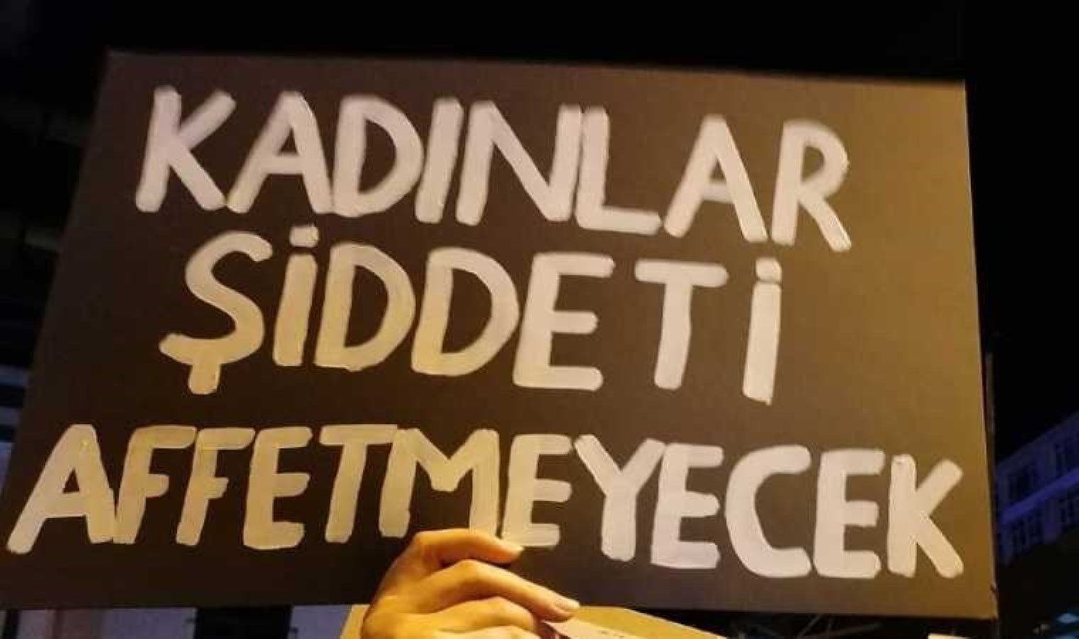 Kadın Cinayetlerini Durduracağız Platformu’ndan Uysal:  ‘6284’ün tartışmaya açılması failleri cesaretlendiriyor’