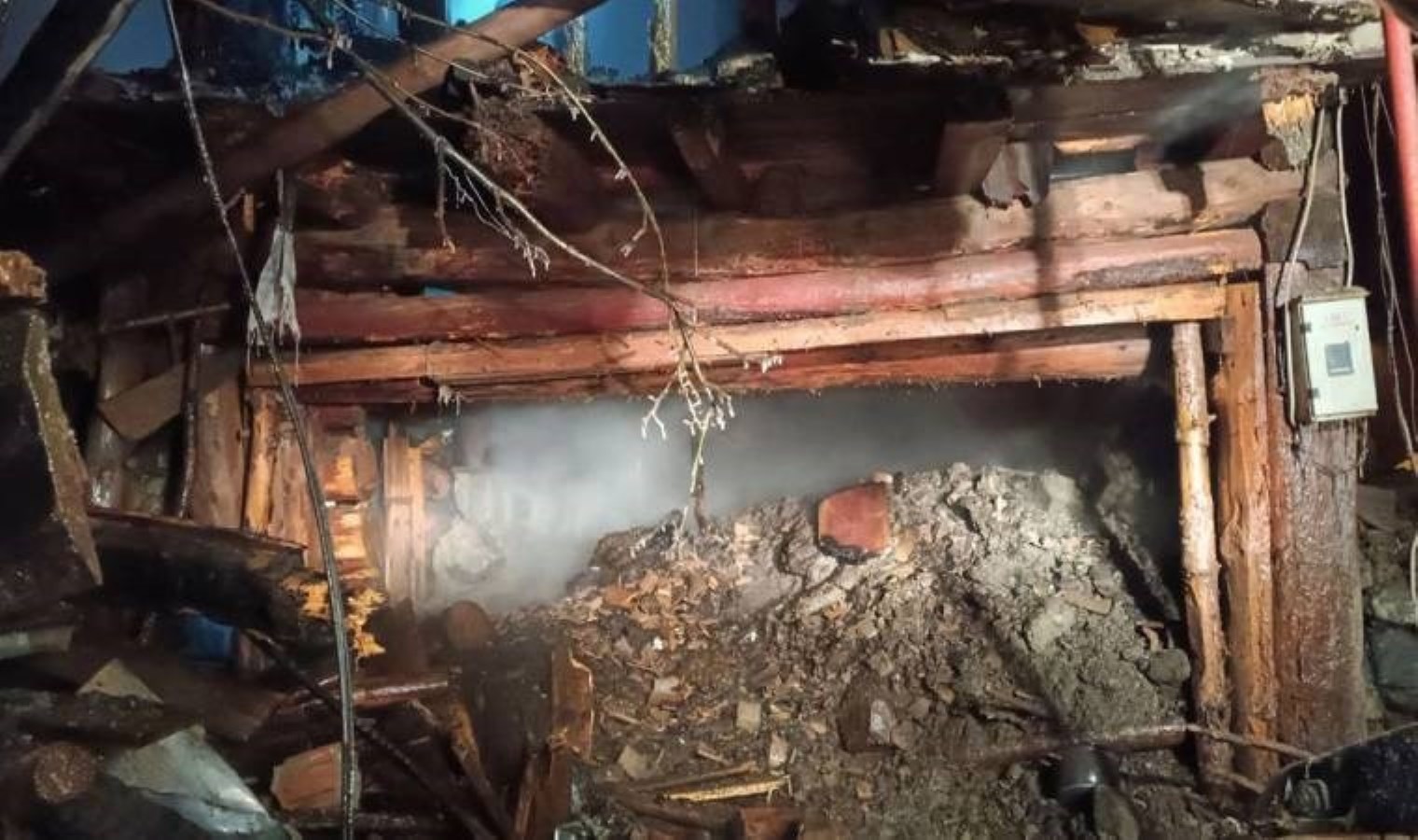 Kastamonu’da iki katlı evdeki yangından acı haber… Baba ve engelli oğlu hayatını kaybetti