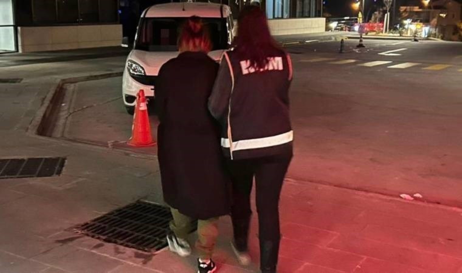 Kırmızı bültenle aranan şüpheli Marmaris’te yakalandı