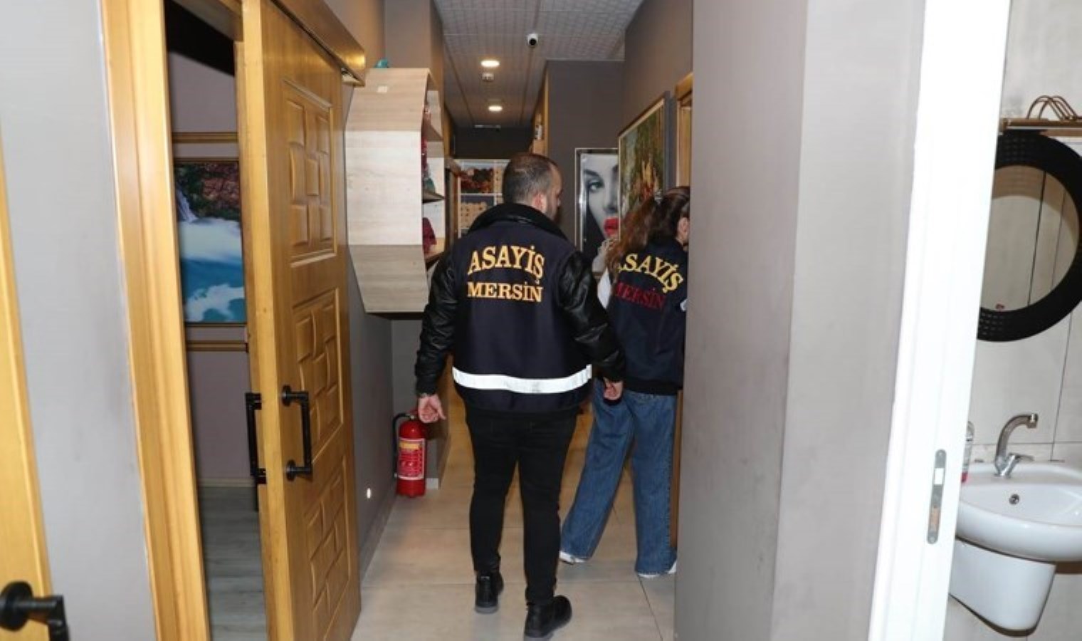 Mersin’de spa, hamam ve eğlence yerlerine baskın: Milyonluk ceza!