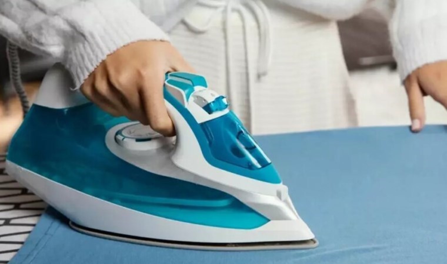 Philips, ürünlerini geri çağırıyor: Ütülerdeki güvenlik sorunu nedeniyle…