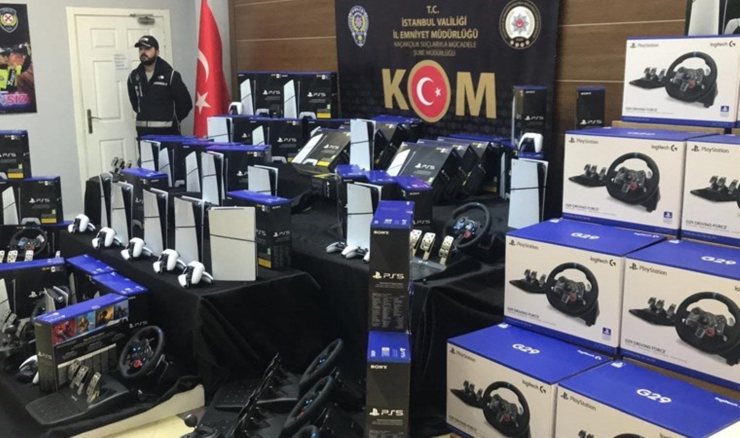 Tam 50 milyon TL değerinde… İstanbul’da 3 bin 500 kaçak ‘oyun konsolu’ ele geçirildi