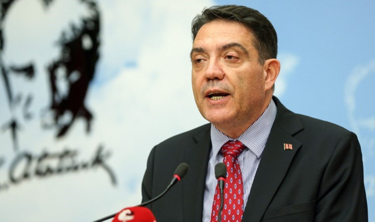 Yankı Bağcıoğlu, Savunma Sanayindeki ‘Emeklilik Krizi’ni gündeme taşıdı: ‘Çalışanları istemeden emeklilik kararı almaya yöneltiyor’