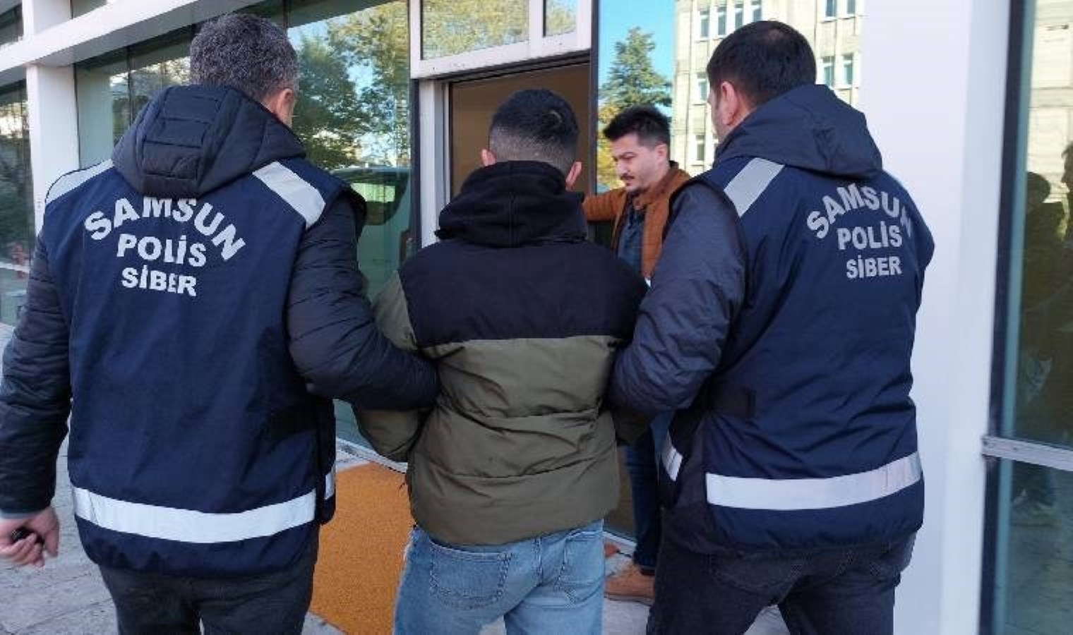 Yasadışı bahiste banka hesabını kullandıran kişiye gözaltı!