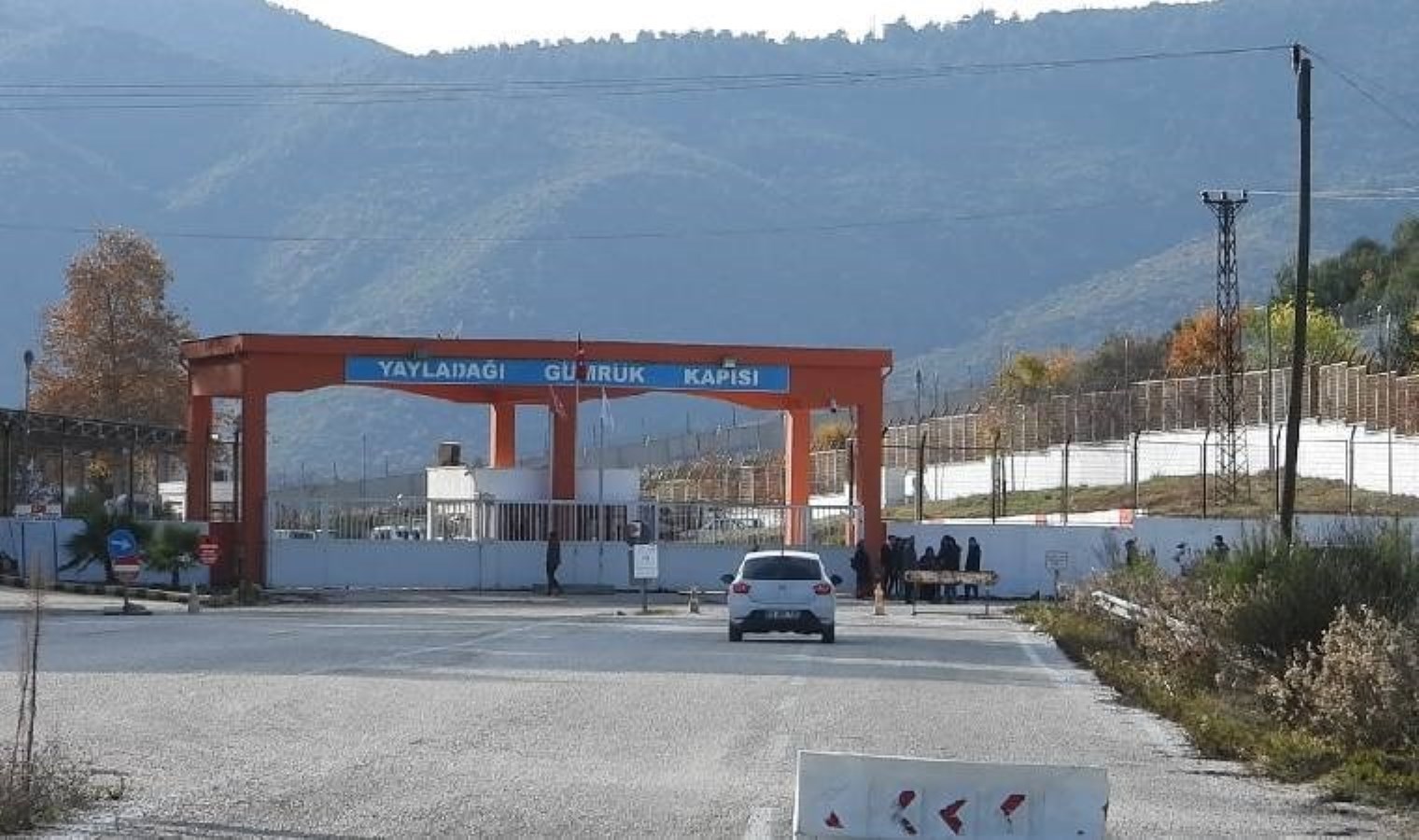 11 yıl önce kapatılmıştı… Yayladağı Hudut Kapısı yeniden açıldı!