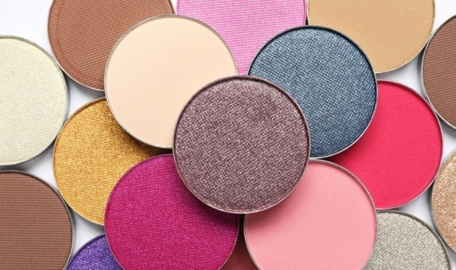 2025 yılının rengi belli oldu: ‘Rahatlatıcı bir sıcaklık’