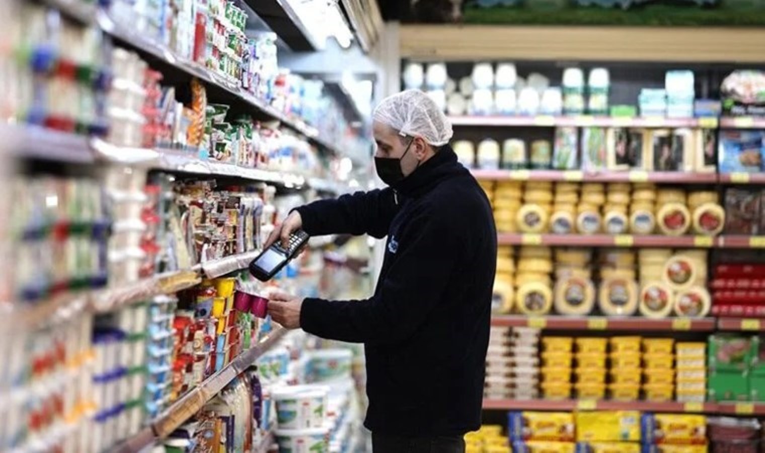 3 zincir market şubesi mühürlendi! Hepsinin tarihi geçmiş: Bisküvi, çikolata, beyaz peynir, sosis…