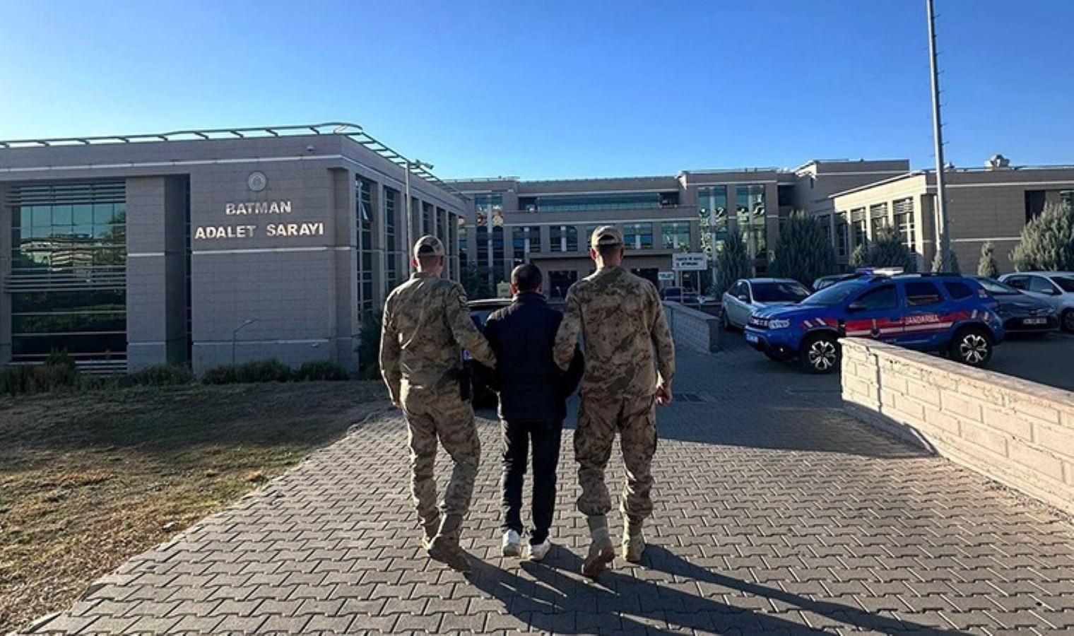 6 yıl 8 ay hapisle aranıyordu: Batman’da yakalandı