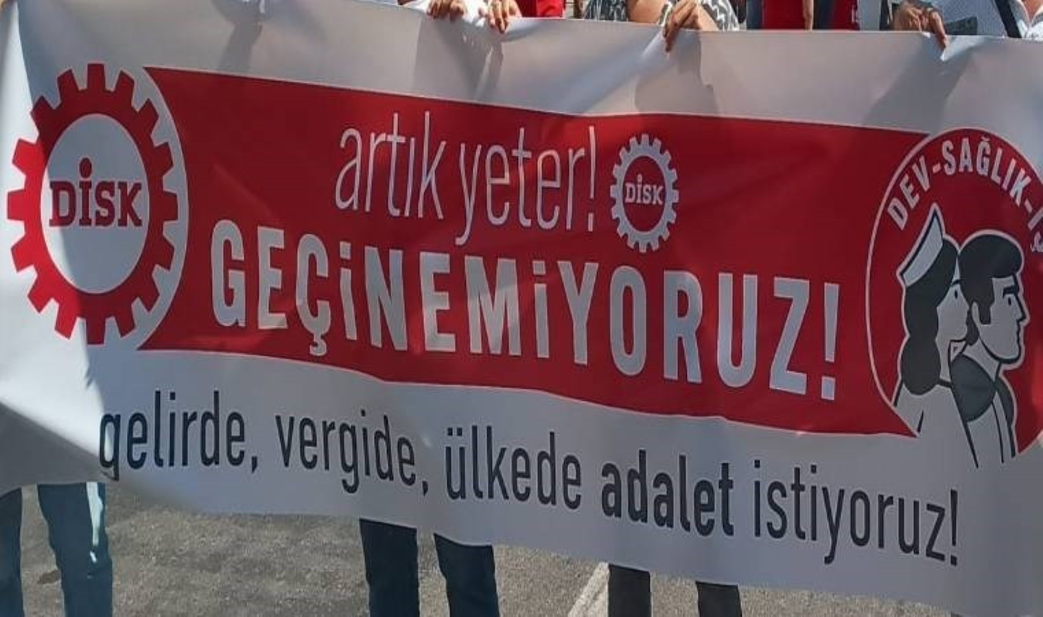 ‘Açlık ve yoksulluk sınırında’