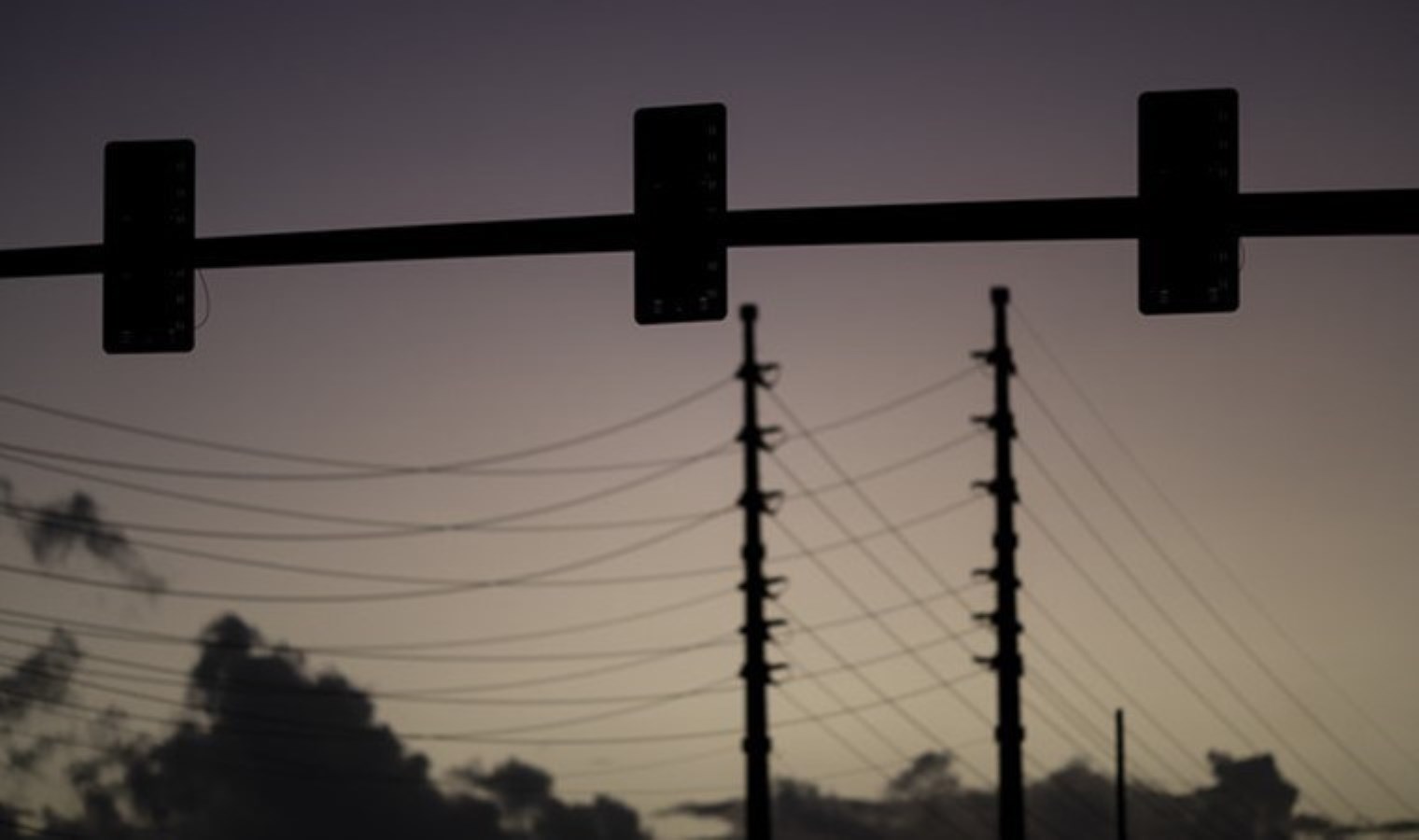 Ada karanlığa büründü: Porto Riko’da şebeke arızası