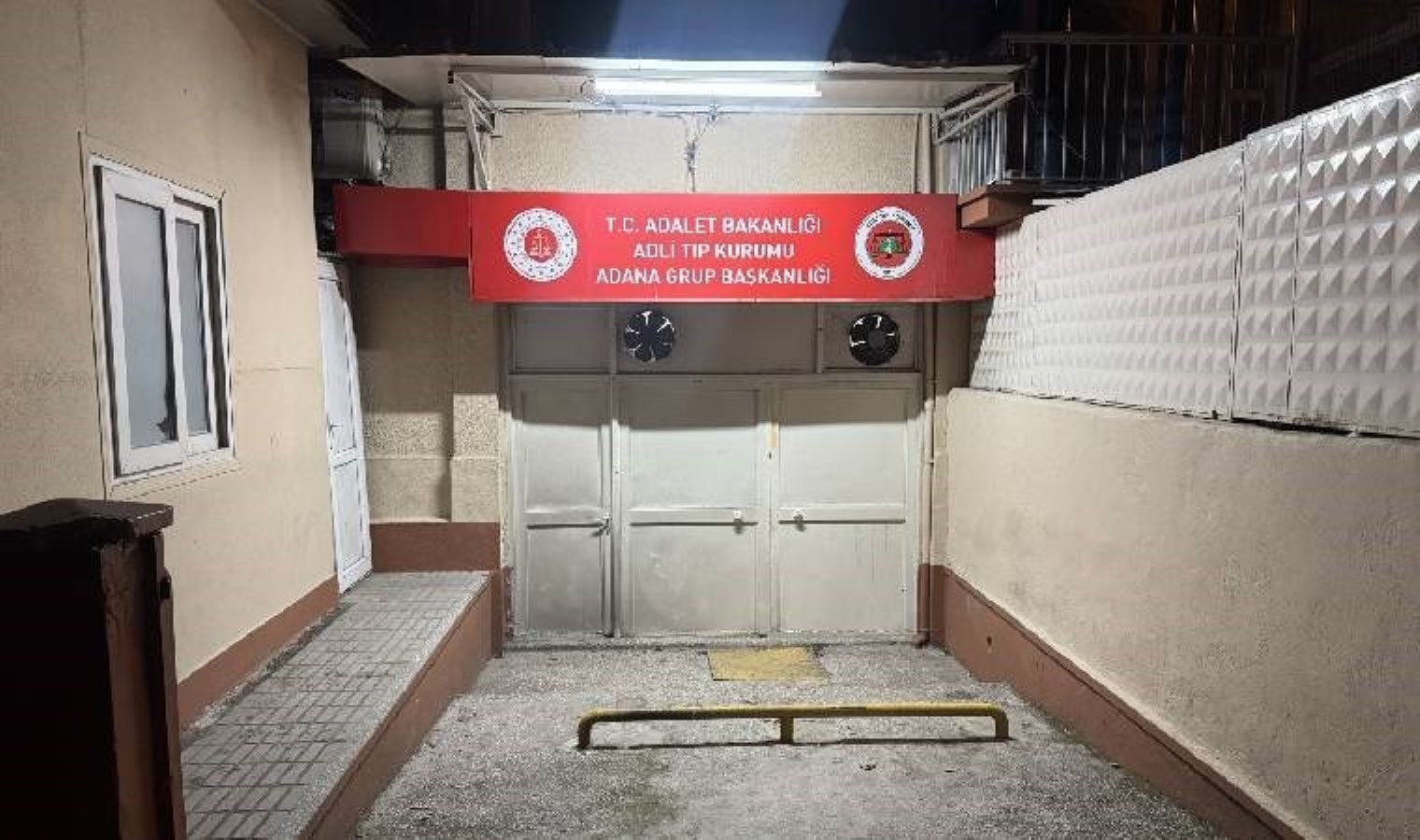 Adana’da hava basılan TIR lastiği can aldı!