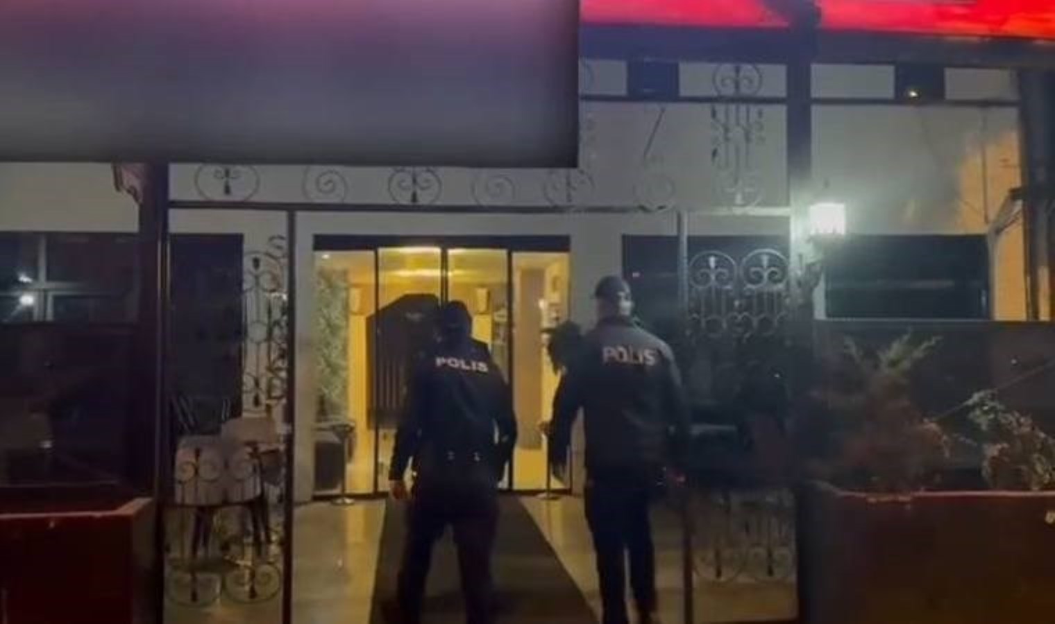 Ankara’da fuhuş operasyonu: 20’den fazla kadın kurtarıldı!