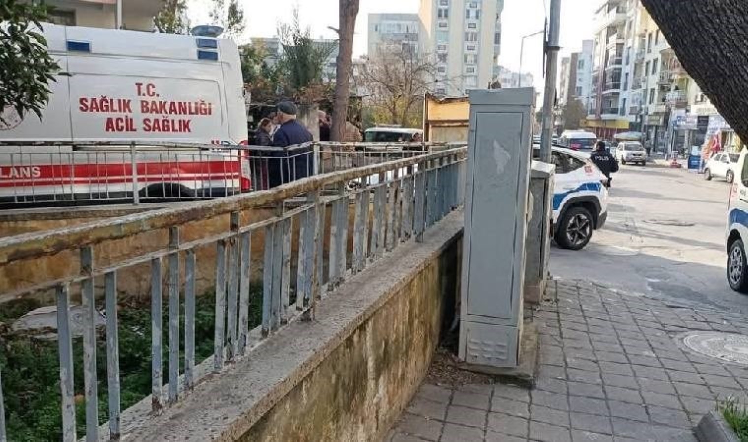 Aydın’da pencereden düşen yaşlı kadın yaşamını yitirdi!