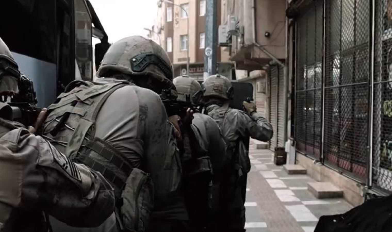 Bakan Yerlikaya duyurdu… 19 ilde ‘Gürz-30’ Operasyonu: 40 şüpheli yakalandı!