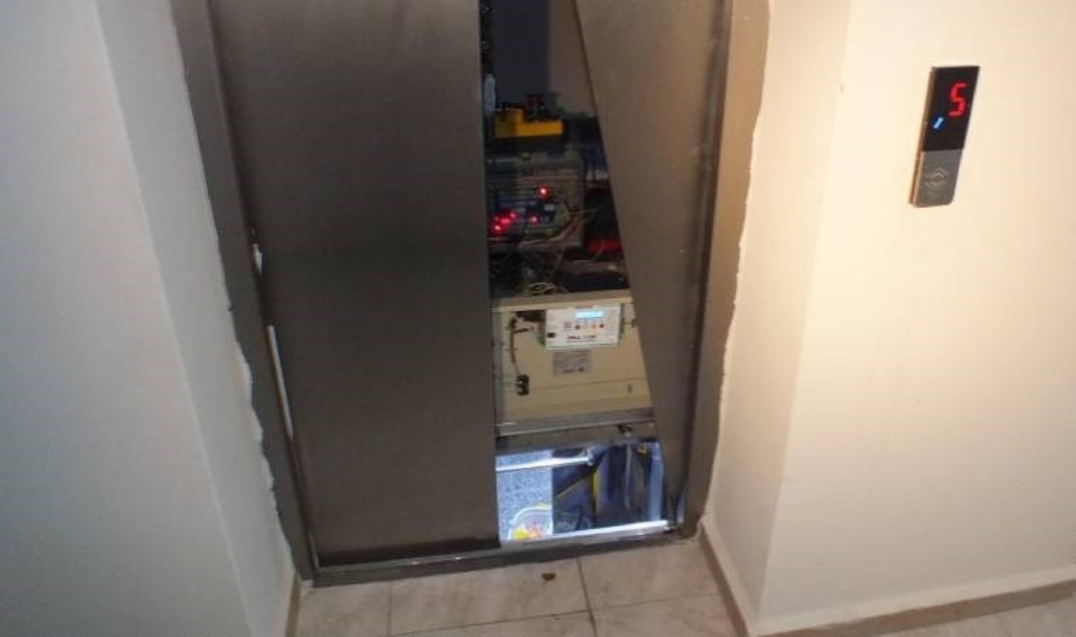 Bartın’da asansörün düştüğü KYK’ye bağlı yurdun idaresi öğrencileri suçladı