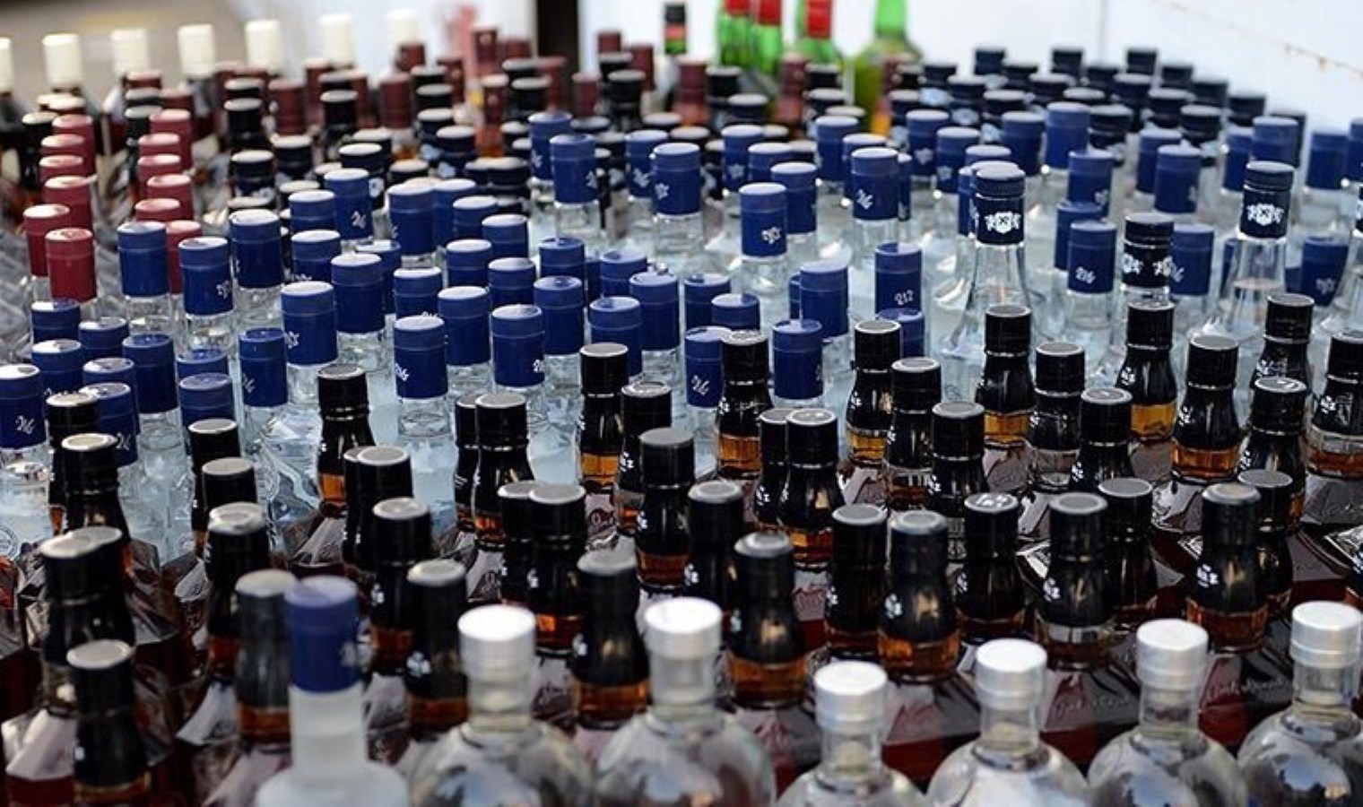 Bir ‘sahte içki’ operasyonu da Aksaray’da: 3 şüpheli yakalandı