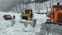 Borçka’da 19 günlük kar esareti sona erdi!