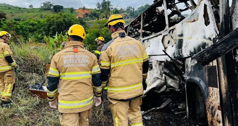 Brezilya’da zincirleme trafik kazası: 30 ölü