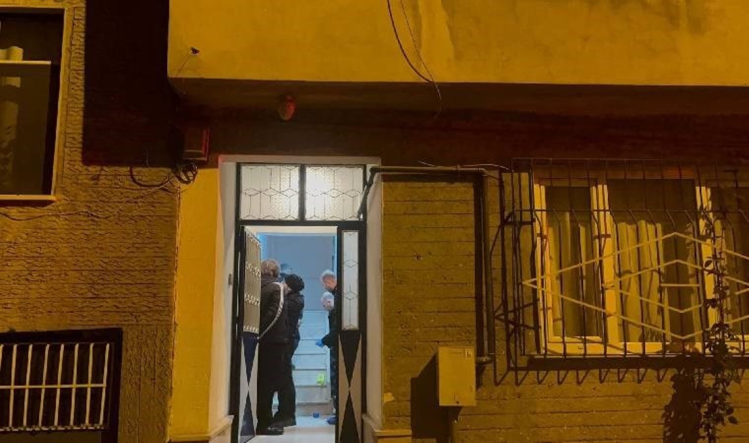 Bursa’da uyuşturucu satıcısı polisle çatışmaya girdi!