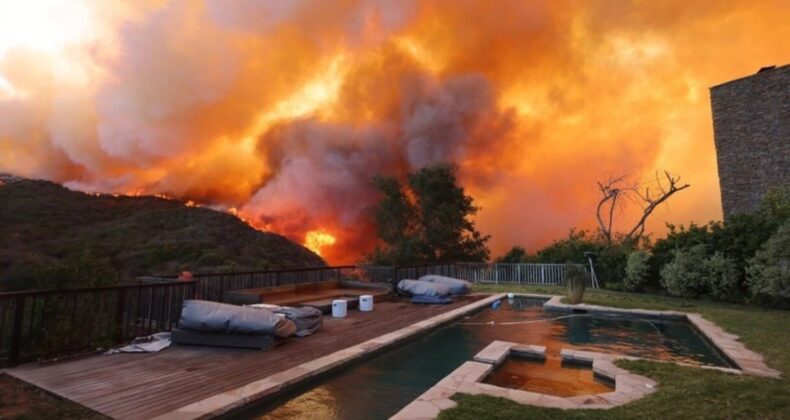 California’daki yangın genişledi: Los Angeles’ta OHAL ilan edildi