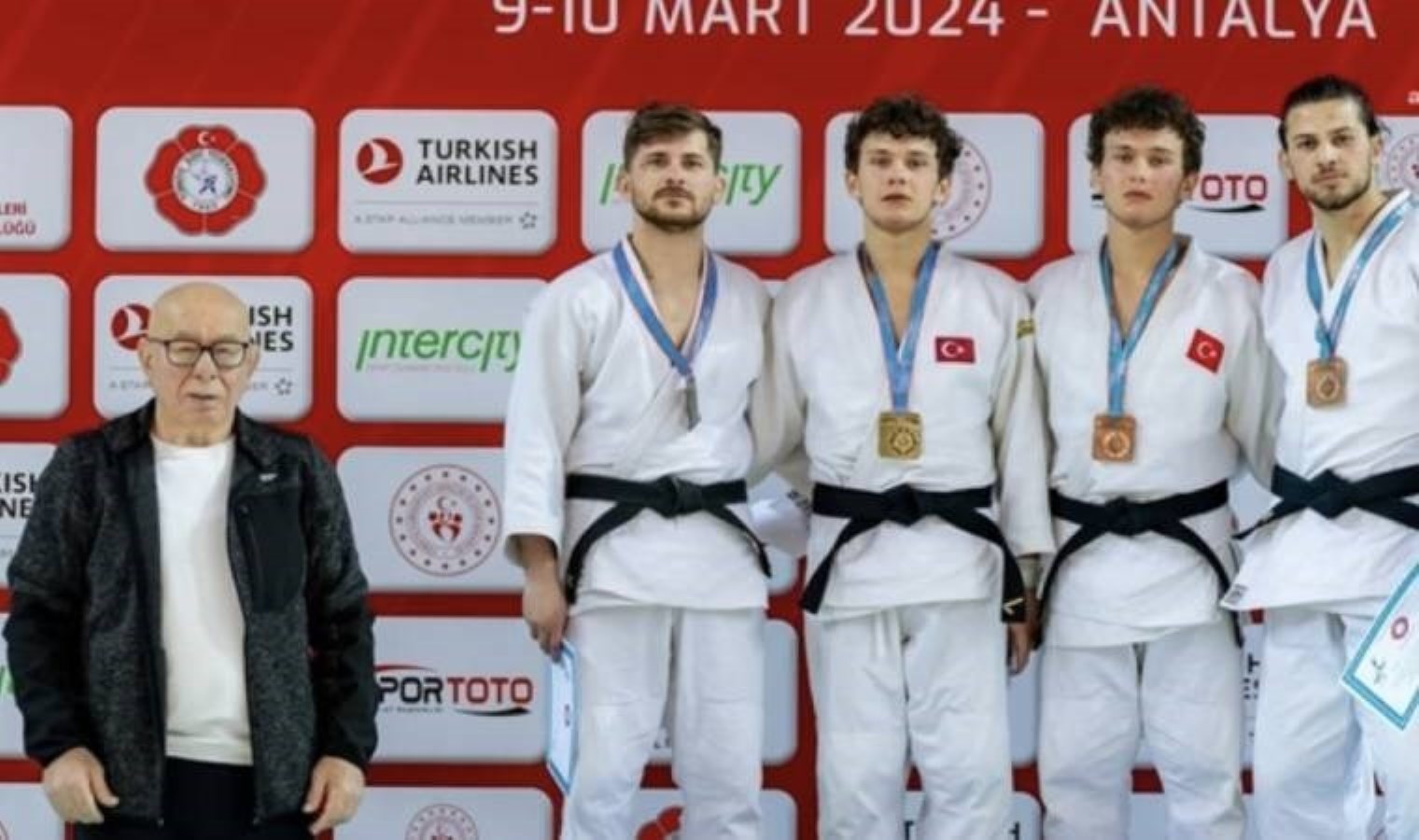 Çığ felaketinde kahreden ayrıntı… Hayatını kaybeden sporcunun ikiz kardeşi de yaralı halde kurtarılmış