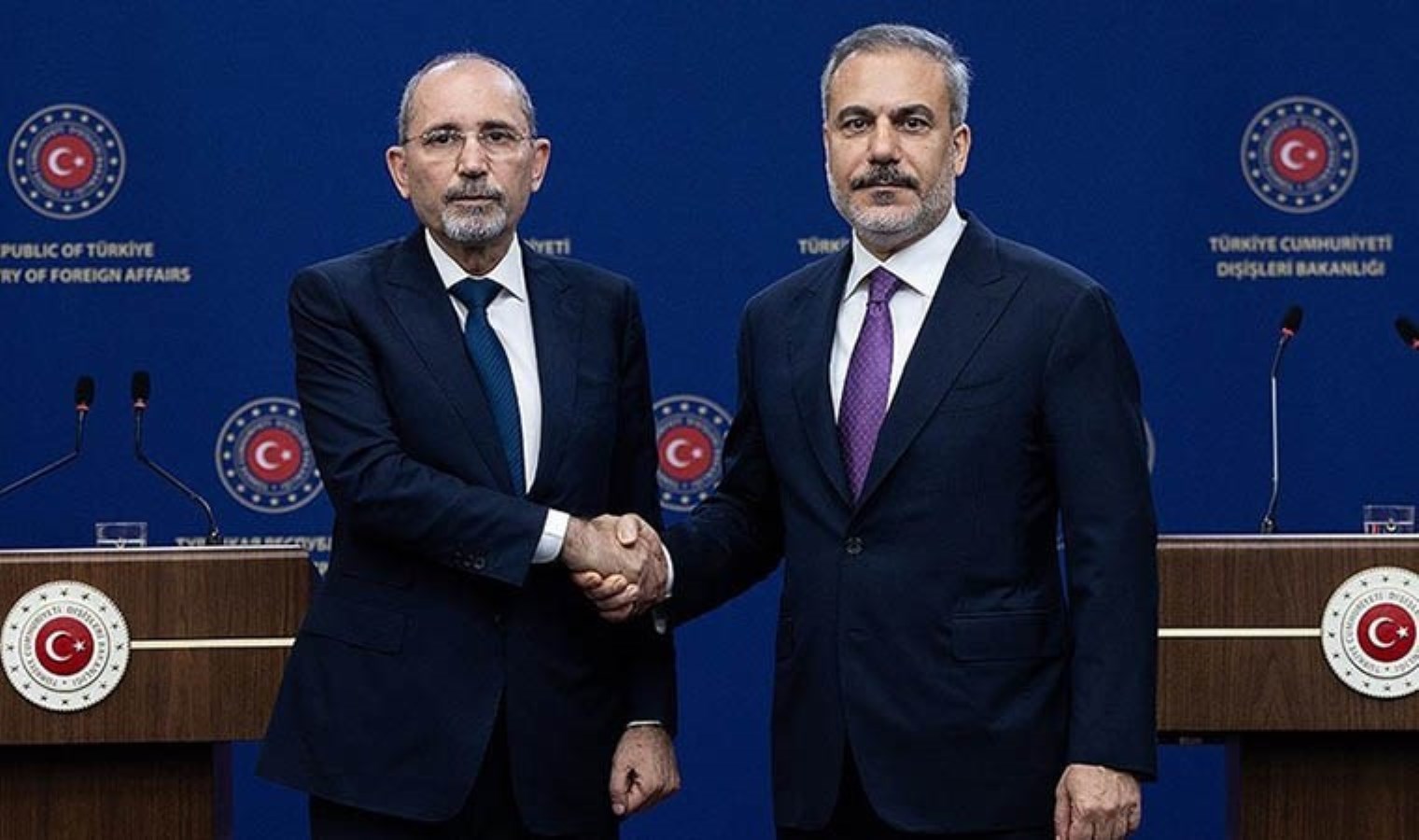 Colani ile görüşen iki bakandan ‘Şam’ trafiği