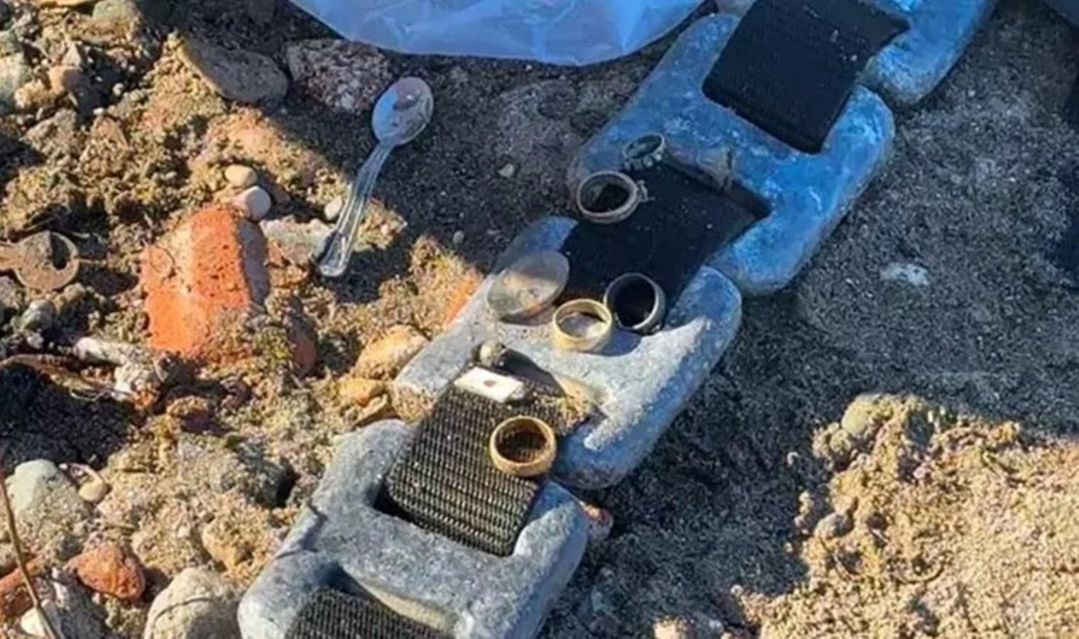 Denizde dedektörle ‘altın’ aradı: Yakayı ele verdi