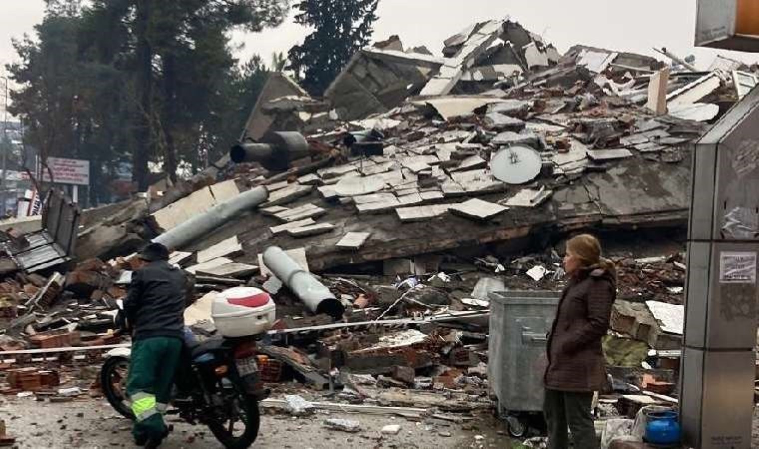 Depremde 15 kişiye mezar olan Akgül Apartmanı’nın iddianamesi hazırlandı, ilk duruşma 6 Ocak’ta