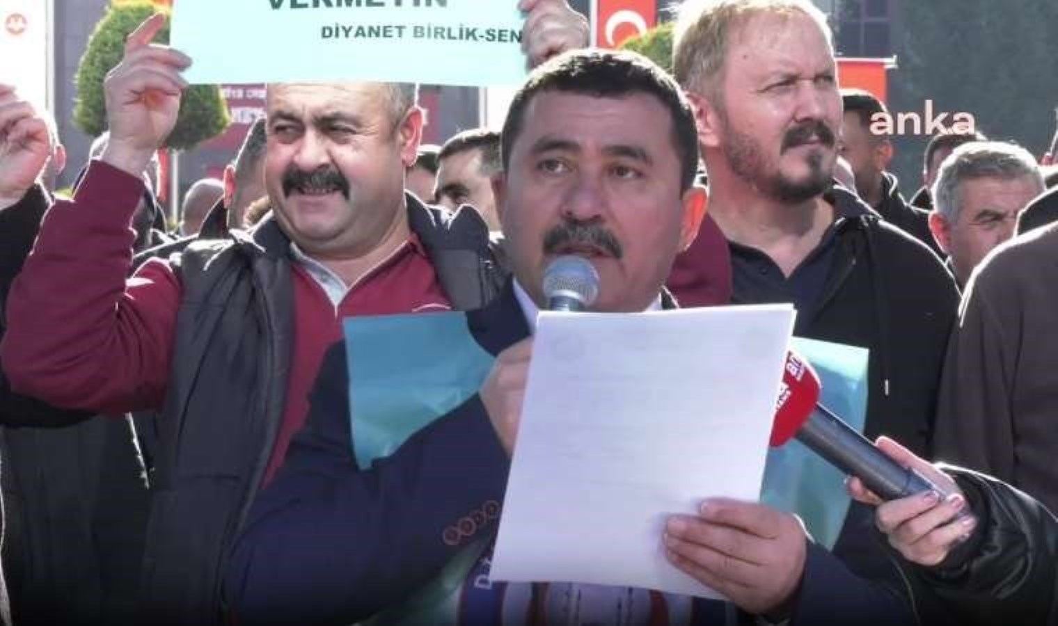 Diyanet Birlik-Sen’den ”promosyon” tepkisi: ”Promosyonun kullanımı ile ilgili helal-haramlık tercihini Diyanet çalışanlarına bırakın”