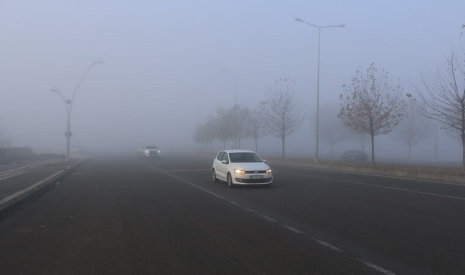 Diyarbakır’da sis etkili oldu: Görüş mesafesi düştü