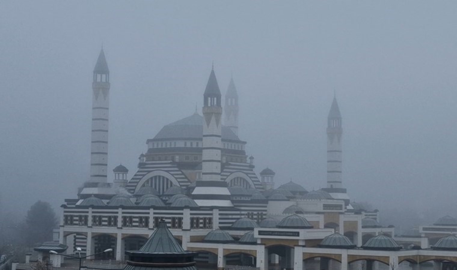 Diyarbakır’da sis etkili oldu: Uçak seferleri iptal!