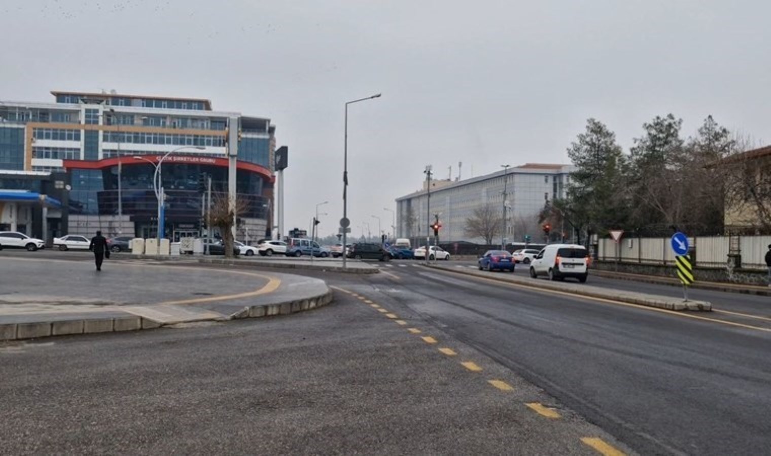 Diyarbakır’da sis etkisini azalttı… Uçak seferleri normale döndü