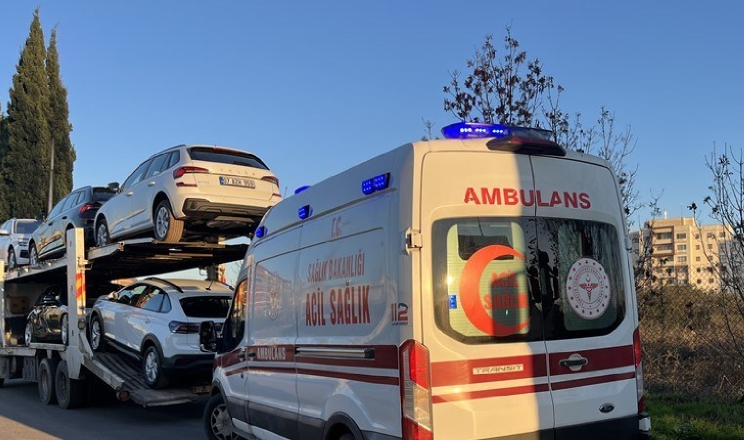 Dövülüp boynundan bıçaklandı: Aracıyla 30 kilometre gidip yardım istedi