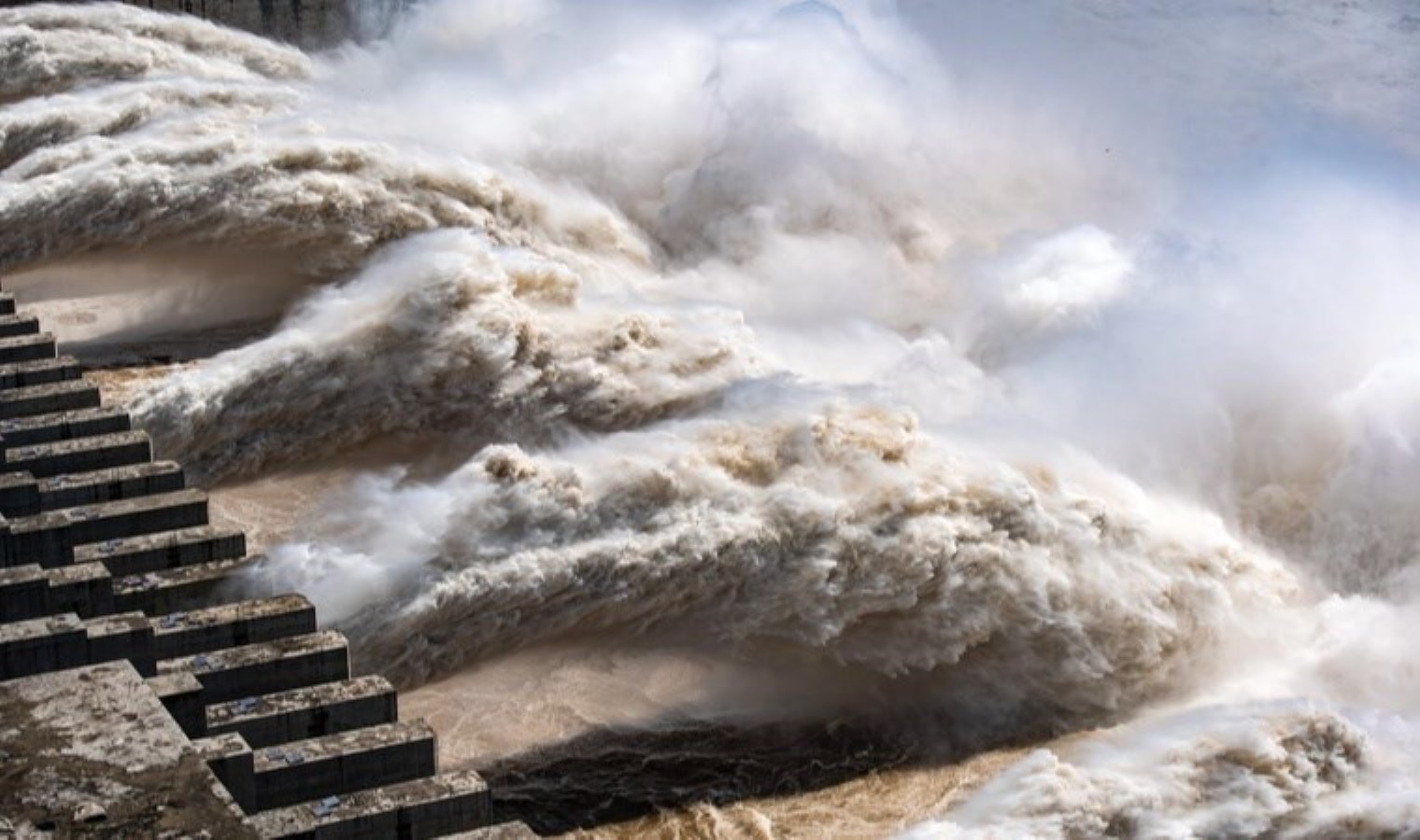 Dünya’nın en büyük barajını inşa edecek