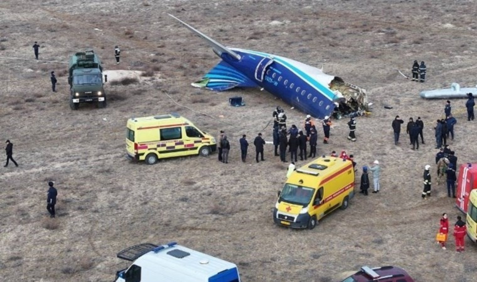 Düşen Azerbaycan uçağından kurtarılanların görüntüsü yayınlandı!