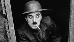 Efsanevi komedyen Charlie Chaplin’in ölümünün 47. yılında anıldı