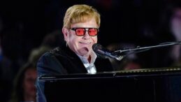 Elton John mezar taşında yazmasını istediği şeyi açıkladı