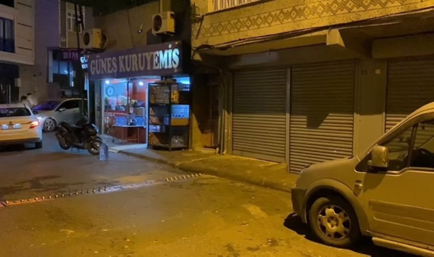 Esenler’de kıraathane işletmecisi silahlı saldırıda öldü!