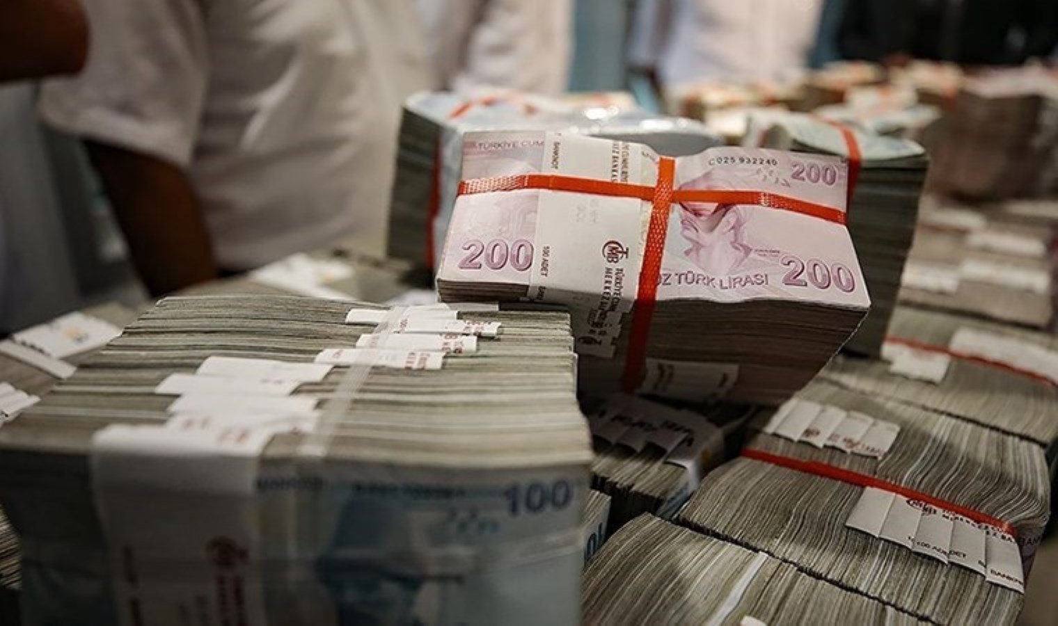 Faiz oranları değişti: 500 bin TL’nin aylık getirisi belli oldu