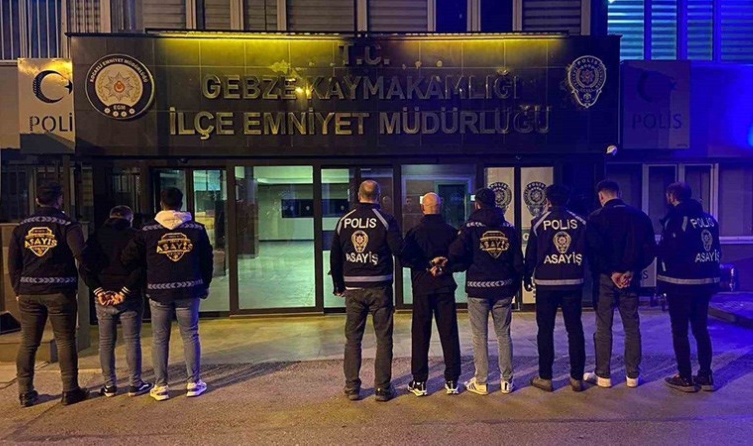 Gebze’de kan donduran olay: TIR’daki akaryakıtı almak için şoförü bıçakladılar!