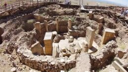 Göbeklitepe kış sezonunda da ziyaretçi akınına uğruyor