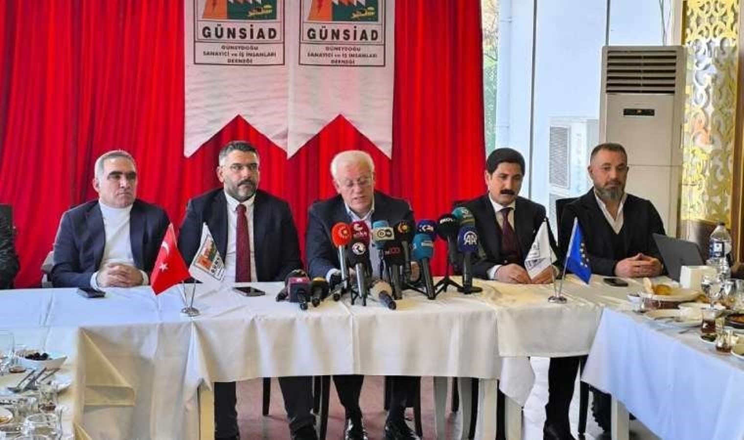 Güneydoğu iş dünyasından ‘yeni süreç’ için Özel’e teşekkür, Erdoğan’a çağrı