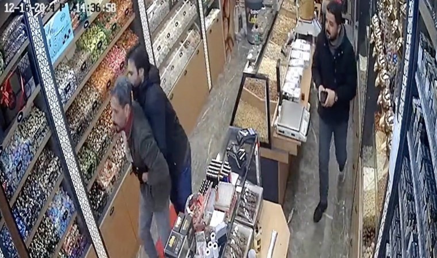 Günün kahramanı Erzincan’dan: Nefes borusuna ‘şeker’ kaçan çalışanını Heimlich manevrasıyla kurtardı