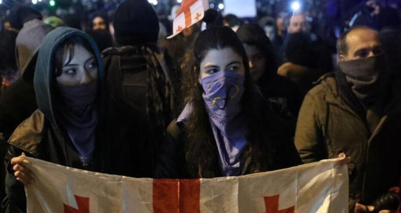 Gürcistan’daki protestolarda 11. gün: 400’den fazla kişi gözaltına alındı