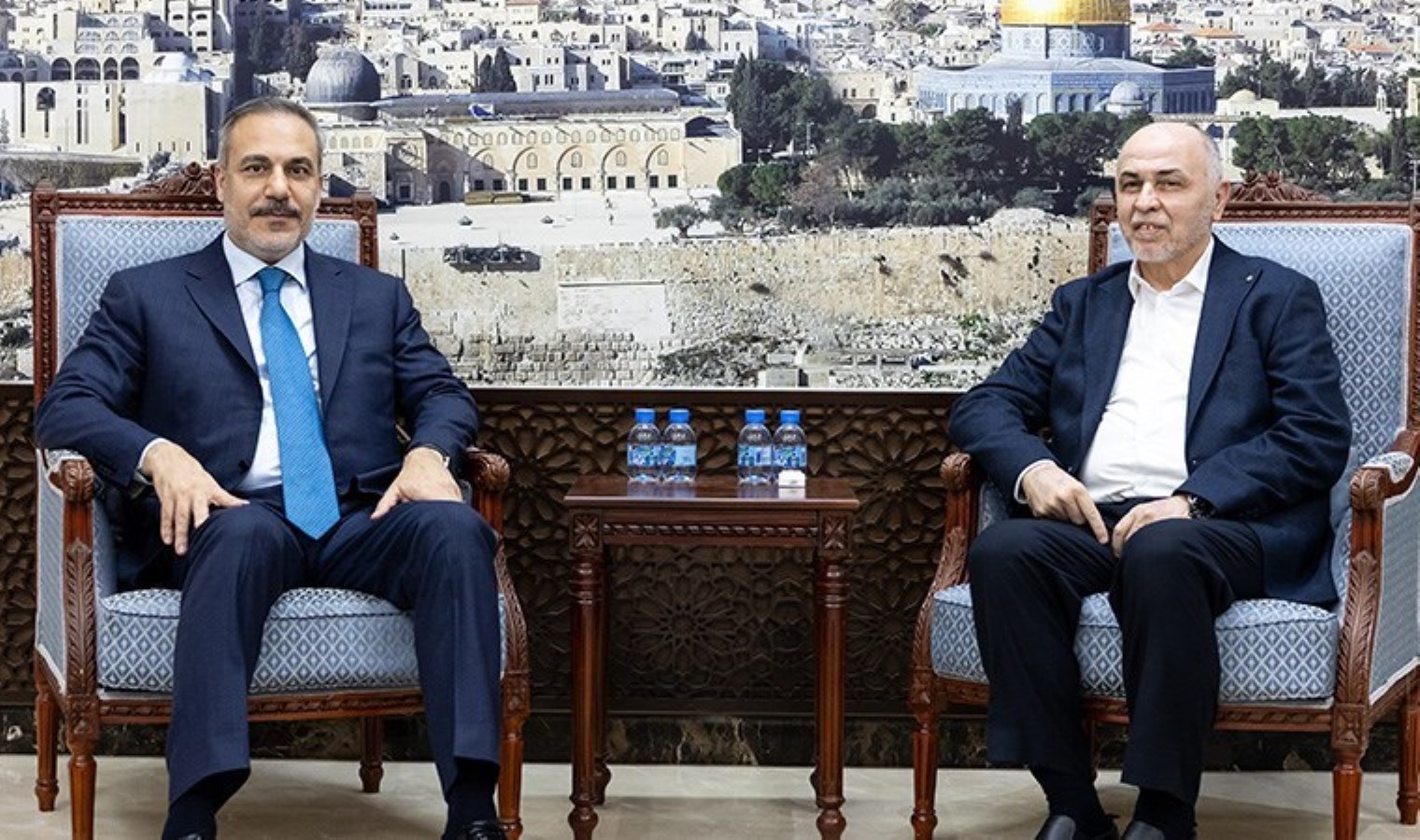 Hakan Fidan, Katar’da Hamas üyeleriyle görüştü