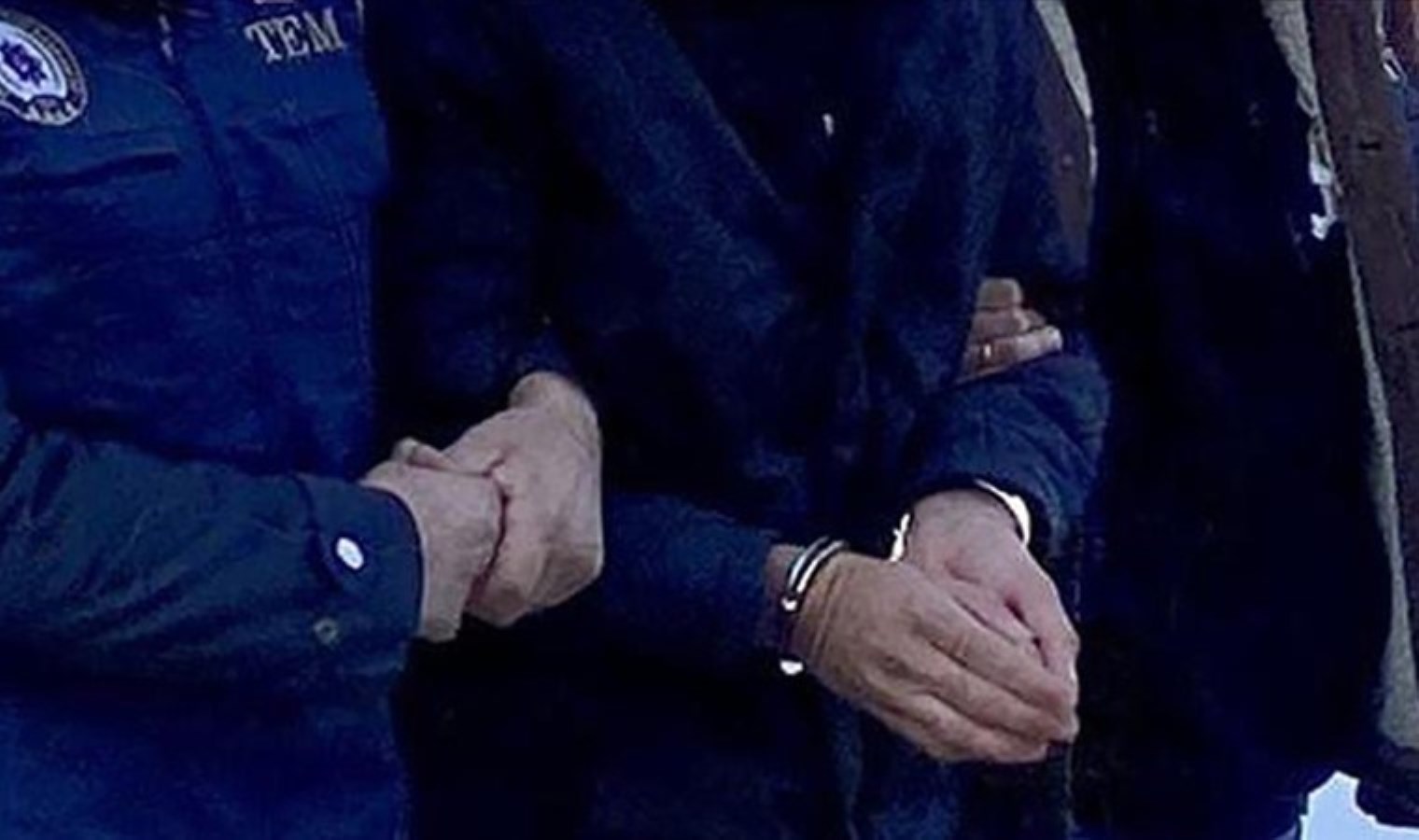 Hatay’da kaçak sigara ve içki operasyonu