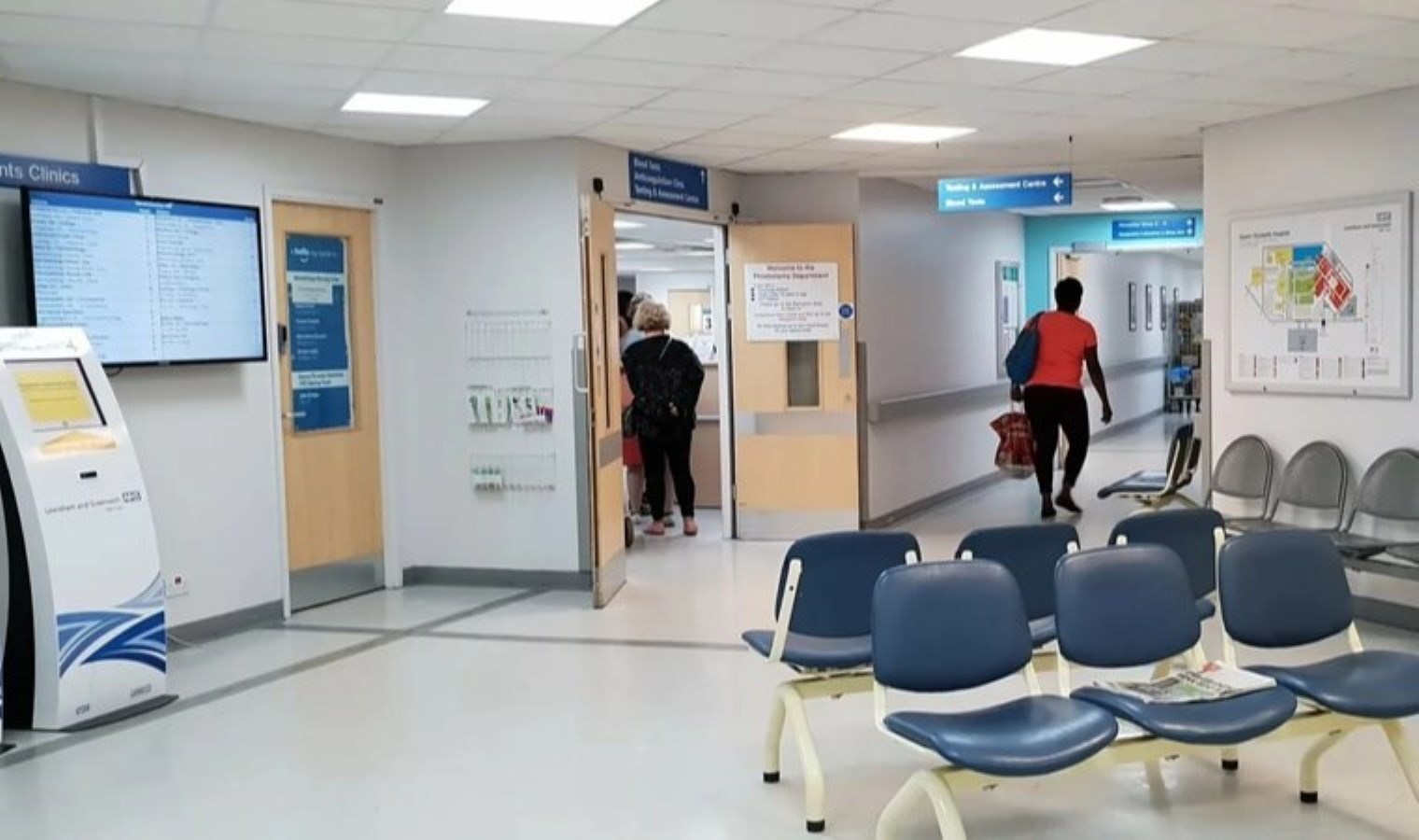 İngiltere’de birçok hastane ‘kritik durum’ ilan etti