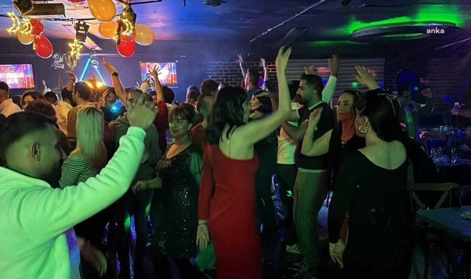 İranlılar yılbaşı coşkusu için Van’ı seçti: ‘Burada serbest gezip eğleniyoruz’